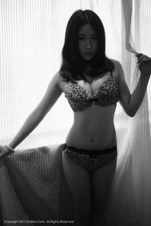 Moon嘉依 (73)