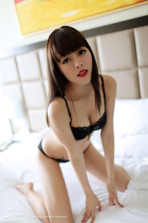 Viki (77)